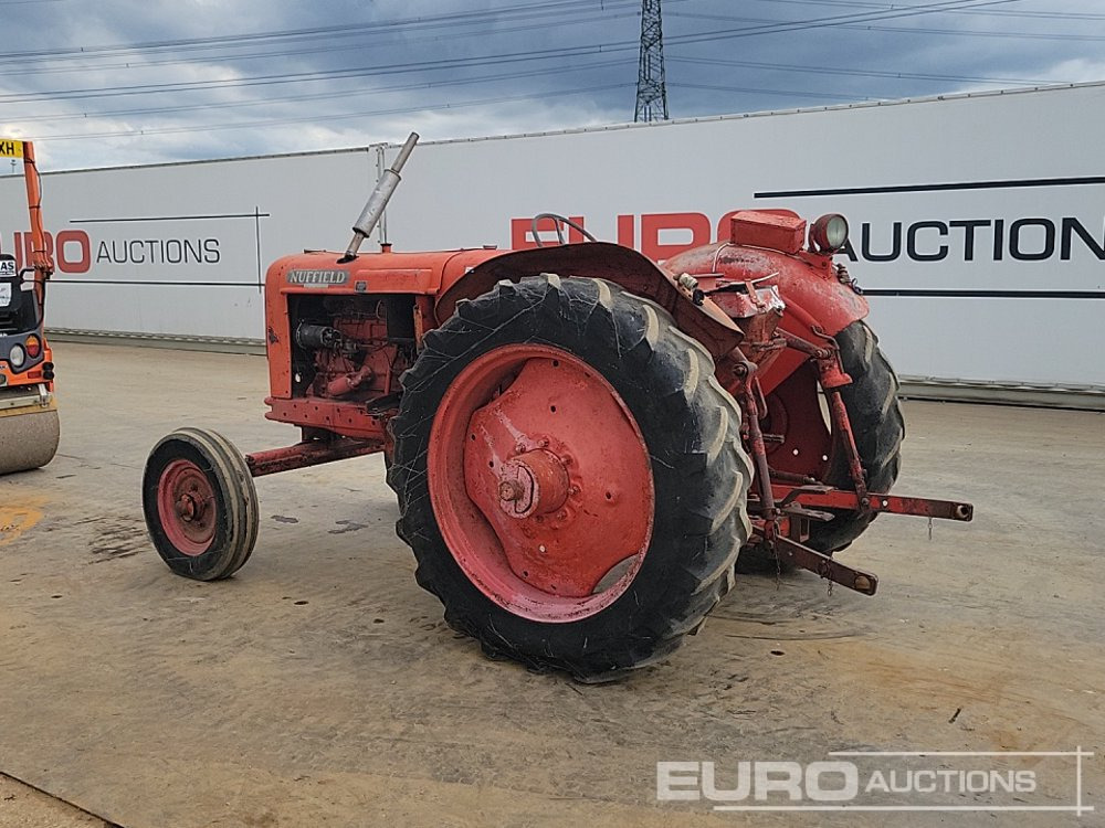 Nuffield 2WD Tractor - Tractor: foto 3 Nuffield 2WD Tractor - Tractor: foto 3