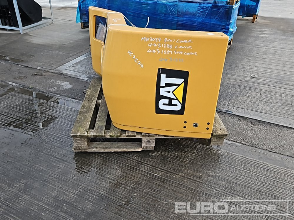 CAT Engine Cover - Piezas de recambio: foto 2 CAT Engine Cover - Piezas de recambio: foto 2