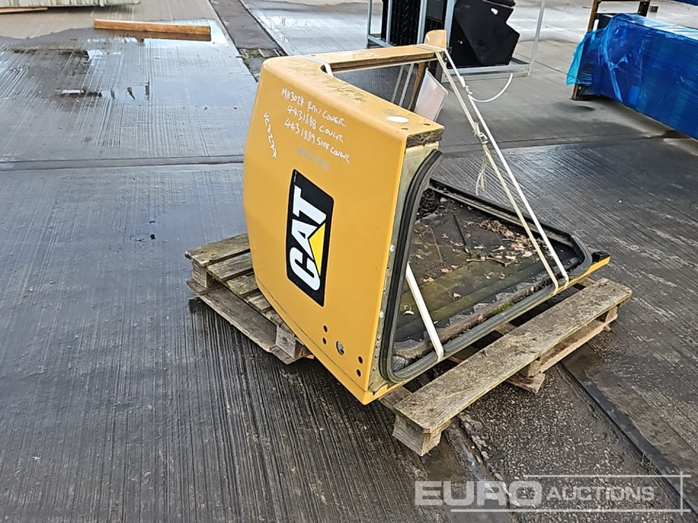 CAT Engine Cover - Piezas de recambio: foto 3 CAT Engine Cover - Piezas de recambio: foto 3