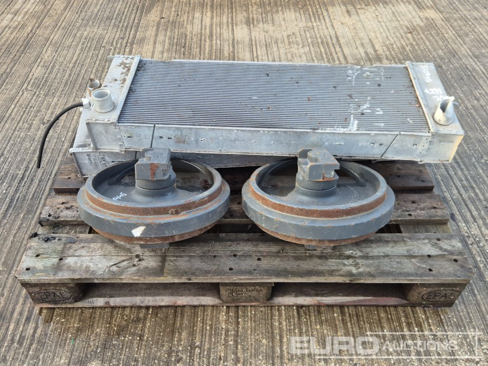 Doosan Idlers (2 of) and Intercoolers (2 of) - Piezas de recambio: foto 2 Doosan Idlers (2 of) and Intercoolers (2 of) - Piezas de recambio: foto 2