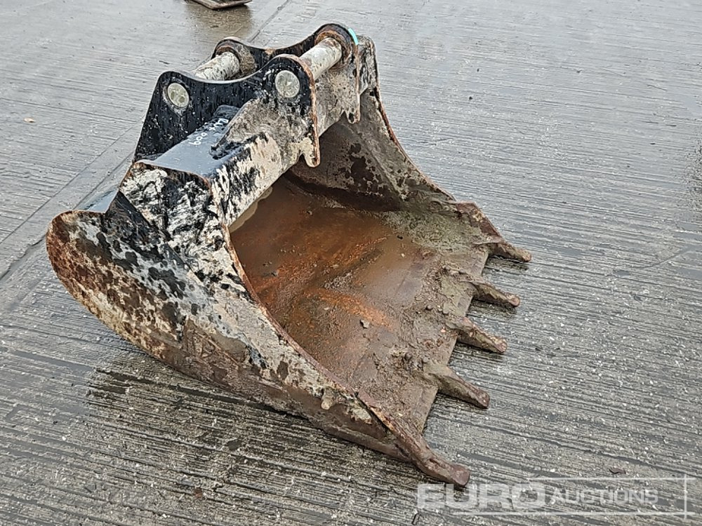 Rhinox 36" Digging Bucket 60mm Pin to suit 10-12 Ton Excavator - Cazo: foto 1 Rhinox 36" Digging Bucket 60mm Pin to suit 10-12 Ton Excavator - Cazo: foto 1