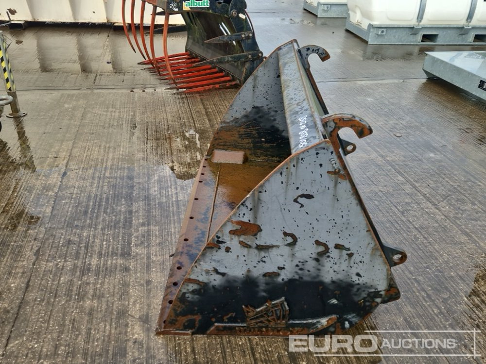 Rhinox 60" Loading Bucket to suit Telehandler - Cazo: foto 4 Rhinox 60" Loading Bucket to suit Telehandler - Cazo: foto 4