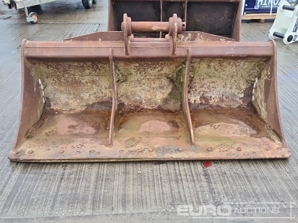Rhinox 72" Ditching Bucket 65mm Pin to suit 13 Ton Excavator - Cazo: foto 2 Rhinox 72" Ditching Bucket 65mm Pin to suit 13 Ton Excavator - Cazo: foto 2