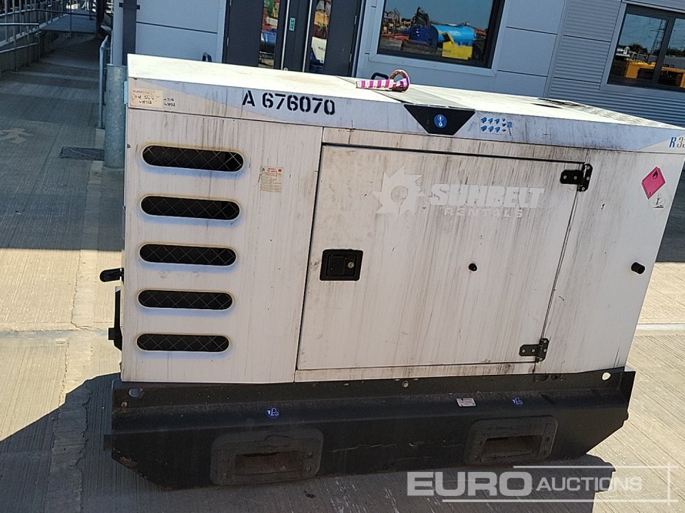 SDMO R33 - Generador industriale: foto 2 SDMO R33 - Generador industriale: foto 2