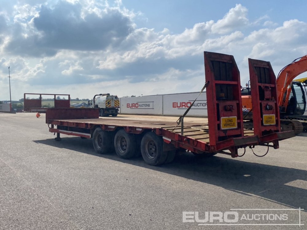 Soughan Tri Axle Stepframe Low Loader Trailer, Ramps (Green Licence Card Available) - Semirremolque góndola rebajadas: foto 4 Soughan Tri Axle Stepframe Low Loader Trailer, Ramps (Green Licence Card Available) - Semirremolque góndola rebajadas: foto 4