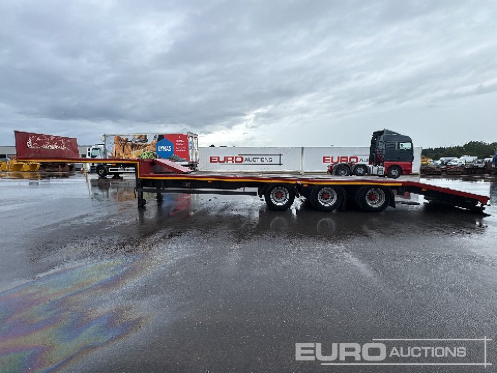Tri Axle Stepframe Low Loader Trailer, Neck Ramps, - Semirremolque góndola rebajadas: foto 2 Tri Axle Stepframe Low Loader Trailer, Neck Ramps, - Semirremolque góndola rebajadas: foto 2