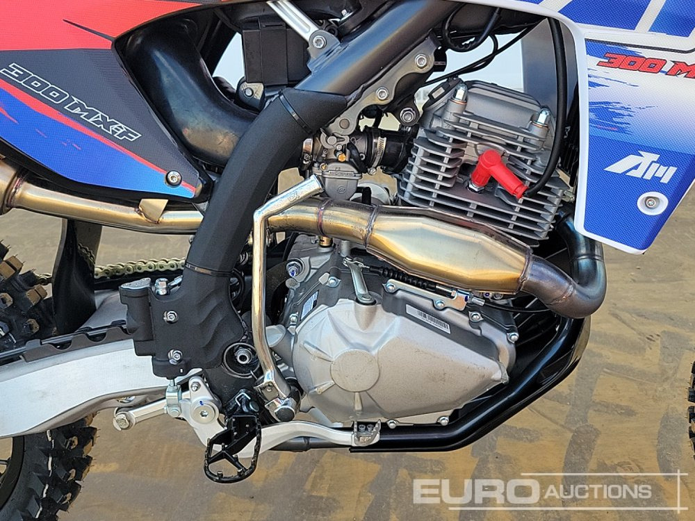 Motocicleta Unused 2025 Apollo Storm 300cc Motorcross Bike, 21" Front, 18" Rear Tyres, Electric Start, Air Cooled, Hydraulic Suspension, Disc Brakes, Lighting Kit (UNASSEMBLED): foto 17