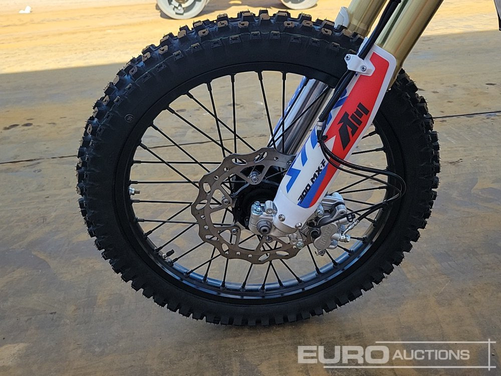 Motocicleta Unused 2025 Apollo Storm 300cc Motorcross Bike, 21" Front, 18" Rear Tyres, Electric Start, Air Cooled, Hydraulic Suspension, Disc Brakes, Lighting Kit (UNASSEMBLED): foto 10
