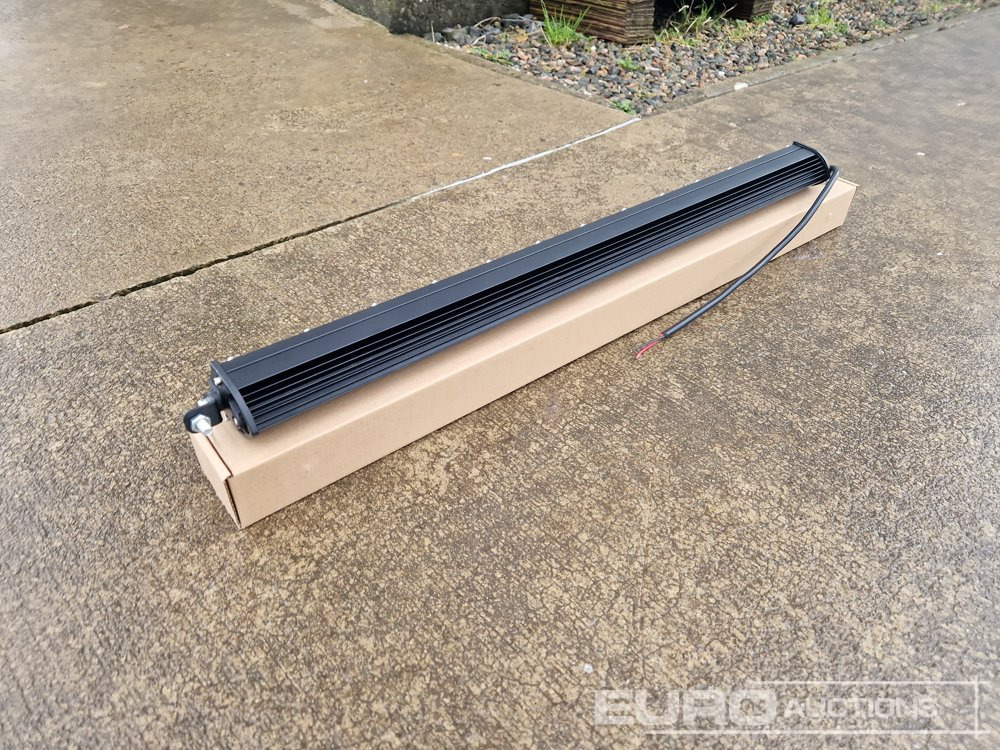 Unused 25" 240W Combo Beam LED Light Bar, Mounting Brackets, IP68 Waterproof - Equipo de construcción: foto 2 Unused 25" 240W Combo Beam LED Light Bar, Mounting Brackets, IP68 Waterproof - Equipo de construcción: foto 2