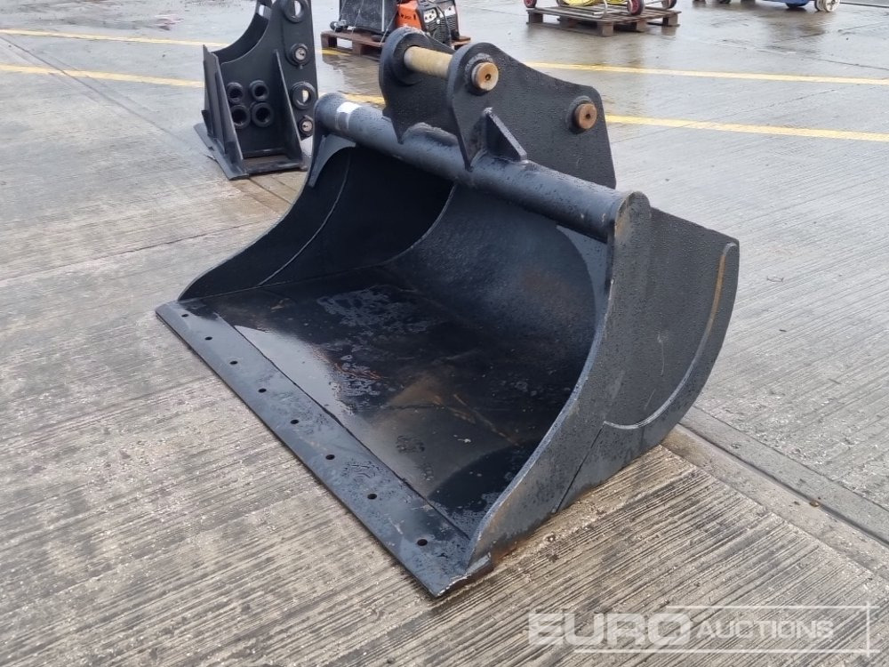 Unused 70" Scandinavian Bucket 65mm Pin to suit 13 Ton Excavator - Cazo: foto 1 Unused 70" Scandinavian Bucket 65mm Pin to suit 13 Ton Excavator - Cazo: foto 1