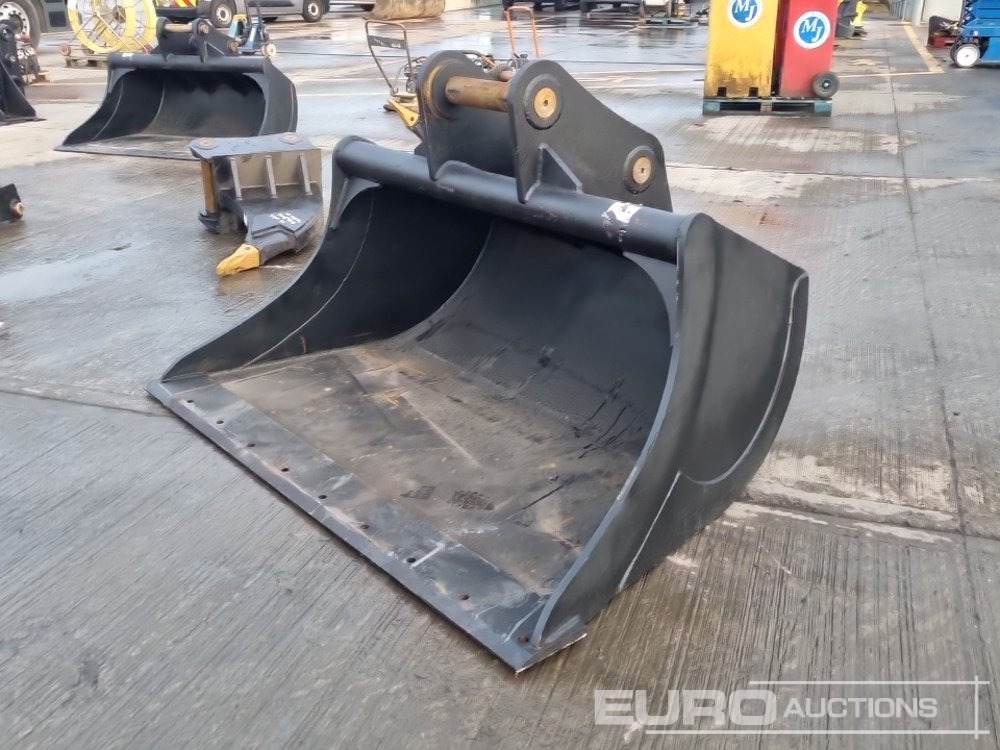 Unused 78" Scandinavian Bucket 80mm Pin to suit 20 Ton Excavator - Cazo: foto 1 Unused 78" Scandinavian Bucket 80mm Pin to suit 20 Ton Excavator - Cazo: foto 1