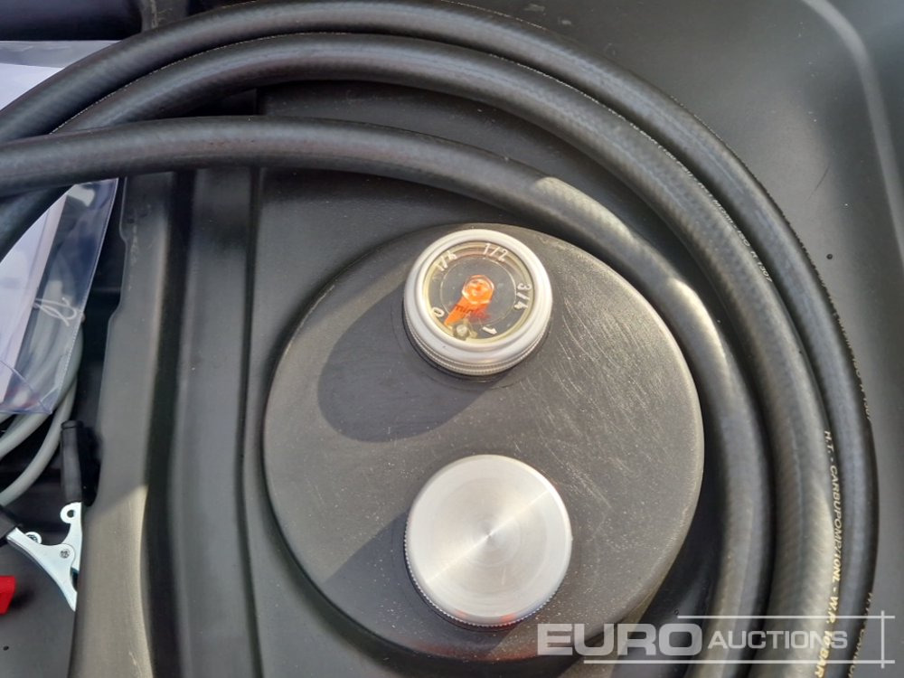Tanque de almacenamiento Unused Emiliana Serbatoi 330 Litre Carry Bowser: foto 8