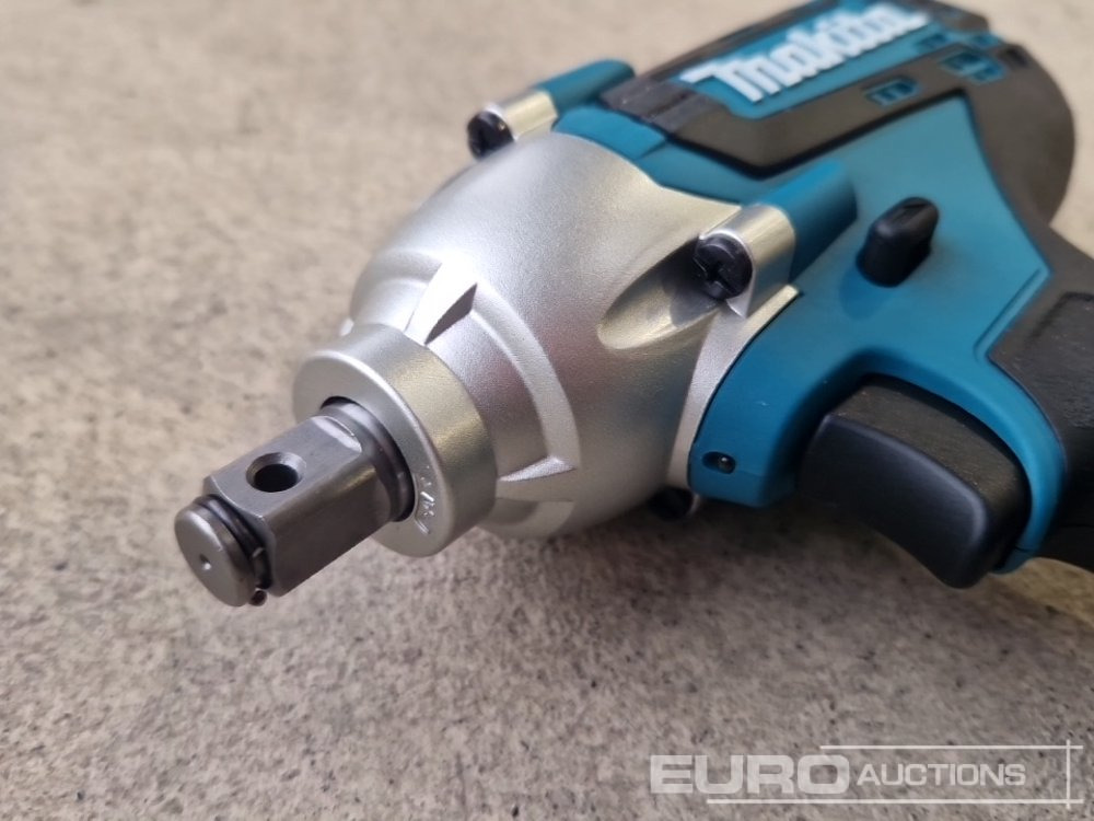 Equipo de construcción Unused Makita DTW190 18V 1/2" Li-Ion LXT Impact Wrench (Body Only): foto 8