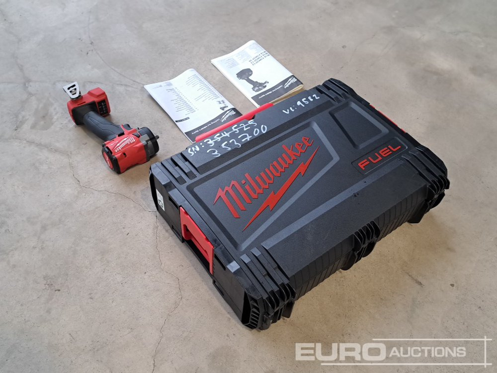 Unused Milwaukee M18 FIW2F38 18V Fuel Brushless 3/8'' Impact Wrench -(Body and Case Only) - Equipo de construcción: foto 3 Unused Milwaukee M18 FIW2F38 18V Fuel Brushless 3/8'' Impact Wrench -(Body and Case Only) - Equipo de construcción: foto 3