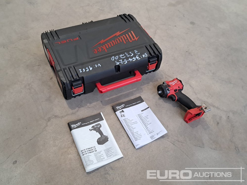Unused Milwaukee M18 FIW2F38 18V Fuel Brushless 3/8'' Impact Wrench -(Body and Case Only) - Equipo de construcción: foto 1 Unused Milwaukee M18 FIW2F38 18V Fuel Brushless 3/8'' Impact Wrench -(Body and Case Only) - Equipo de construcción: foto 1