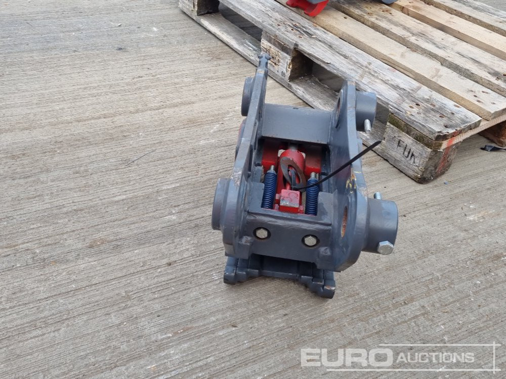Unused Strickland Hydraulic Quick Hitch 40mm Pin to suit 4-6 Ton Excavator - Acoplamiento rápido: foto 4 Unused Strickland Hydraulic Quick Hitch 40mm Pin to suit 4-6 Ton Excavator - Acoplamiento rápido: foto 4