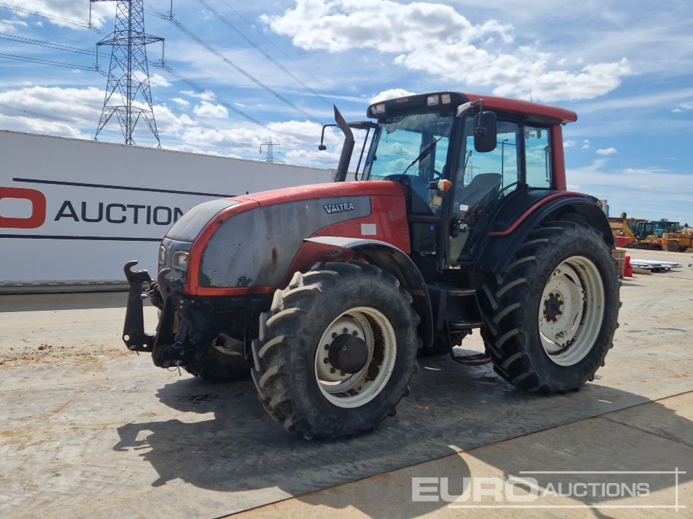 Valtra T151 - Tractor: foto 1 Valtra T151 - Tractor: foto 1