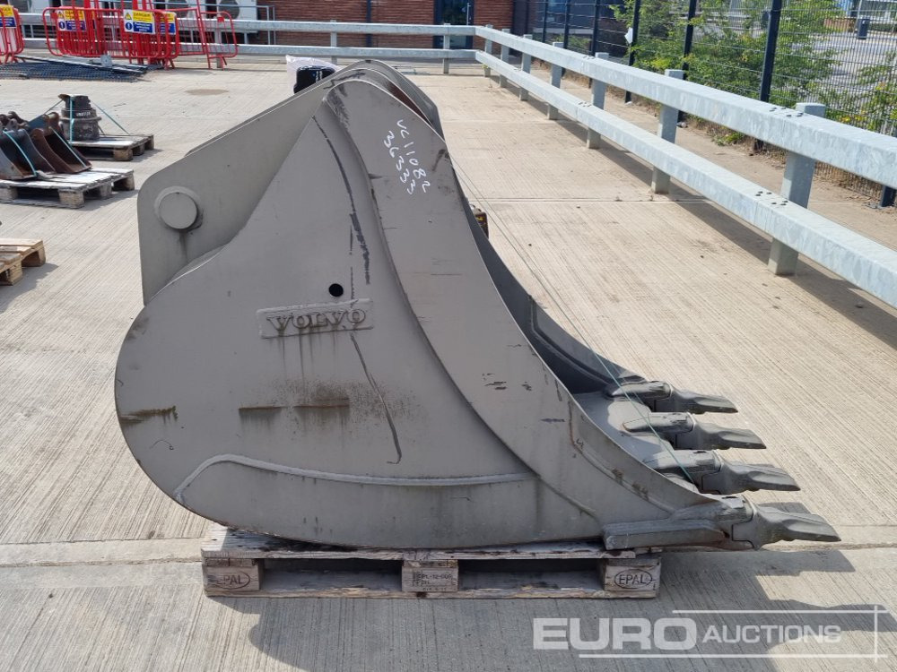 Cazo nuevo Volvo 36" Scoop Bucket 90mm Pin to suit 30 Ton Excavator: foto 8
