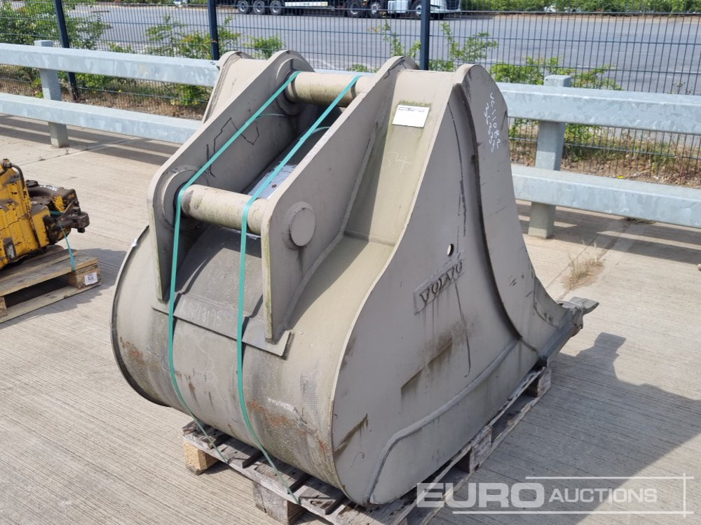 Cazo nuevo Volvo 36" Scoop Bucket 90mm Pin to suit 30 Ton Excavator: foto 7