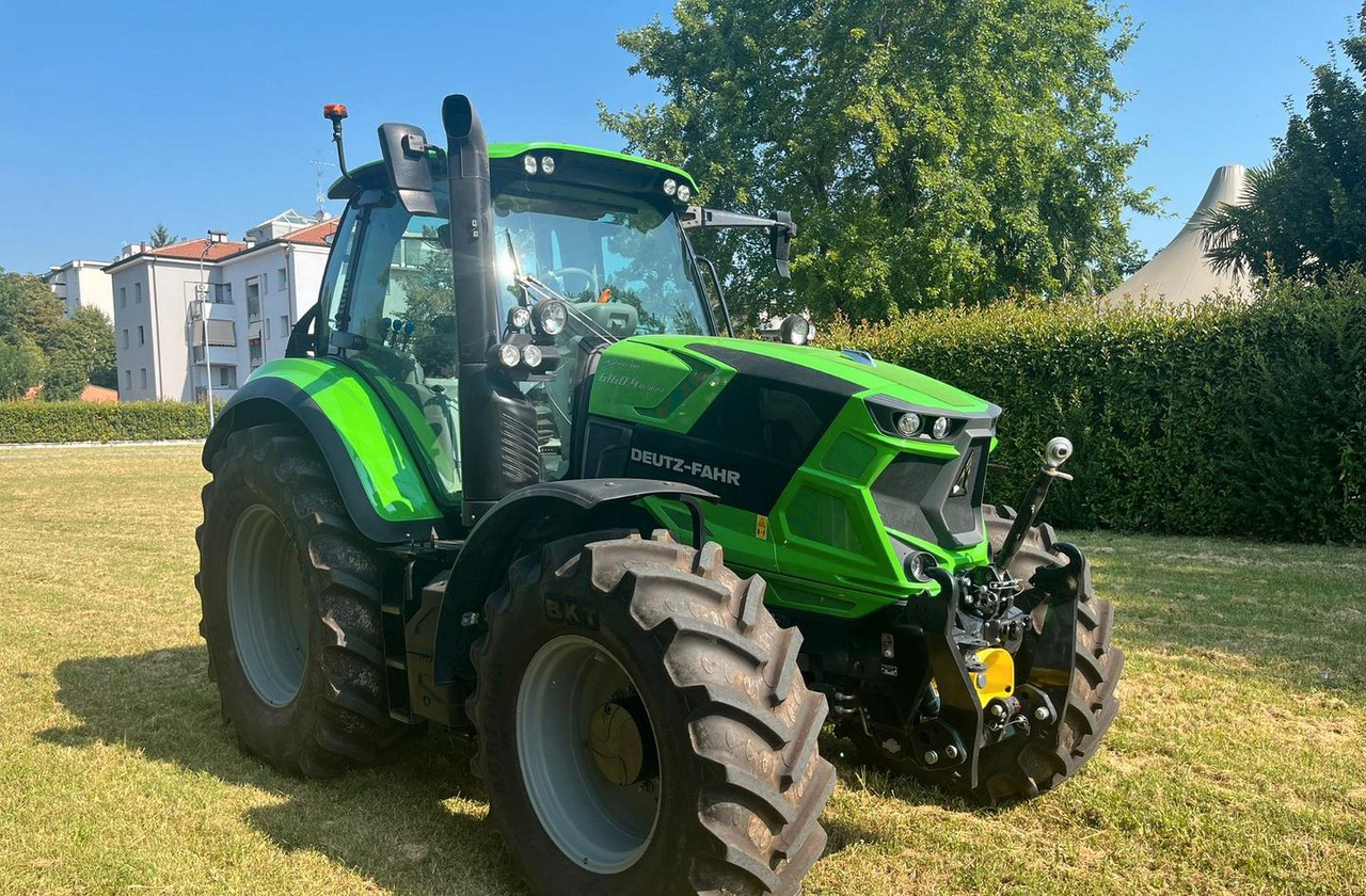Trattore usato Deutz-Fahr Agrotron 6160.4 Rc-Shift - Tractor: foto 1 Trattore usato Deutz-Fahr Agrotron 6160.4 Rc-Shift - Tractor: foto 1