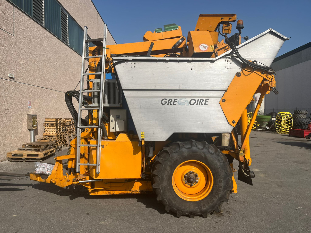 Vendemmiatrice usata Grégoire G60I - Vendimiadora: foto 1 Vendemmiatrice usata Grégoire G60I - Vendimiadora: foto 1