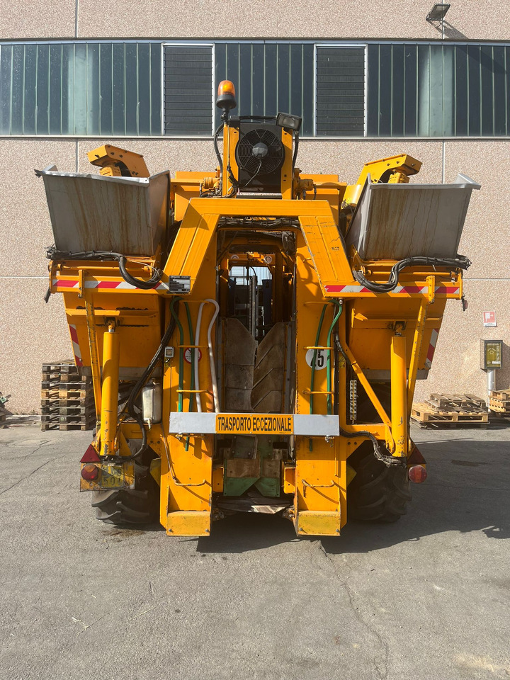 Vendemmiatrice usata Grégoire G60I - Vendimiadora: foto 2 Vendemmiatrice usata Grégoire G60I - Vendimiadora: foto 2