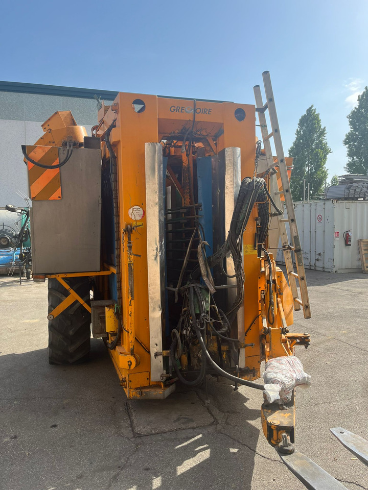 Vendemmiatrice usata Grégoire G60I - Vendimiadora: foto 4 Vendemmiatrice usata Grégoire G60I - Vendimiadora: foto 4