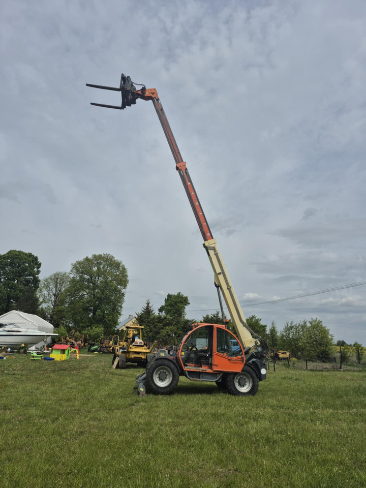 Cargadora de ruedas telescópica JLG 4013: foto 13