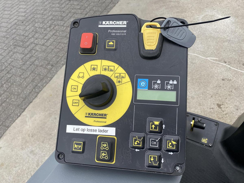 Barredora vial Kärcher KM 105/110 R Bp, Veegmachine, hoogkieper: foto 10