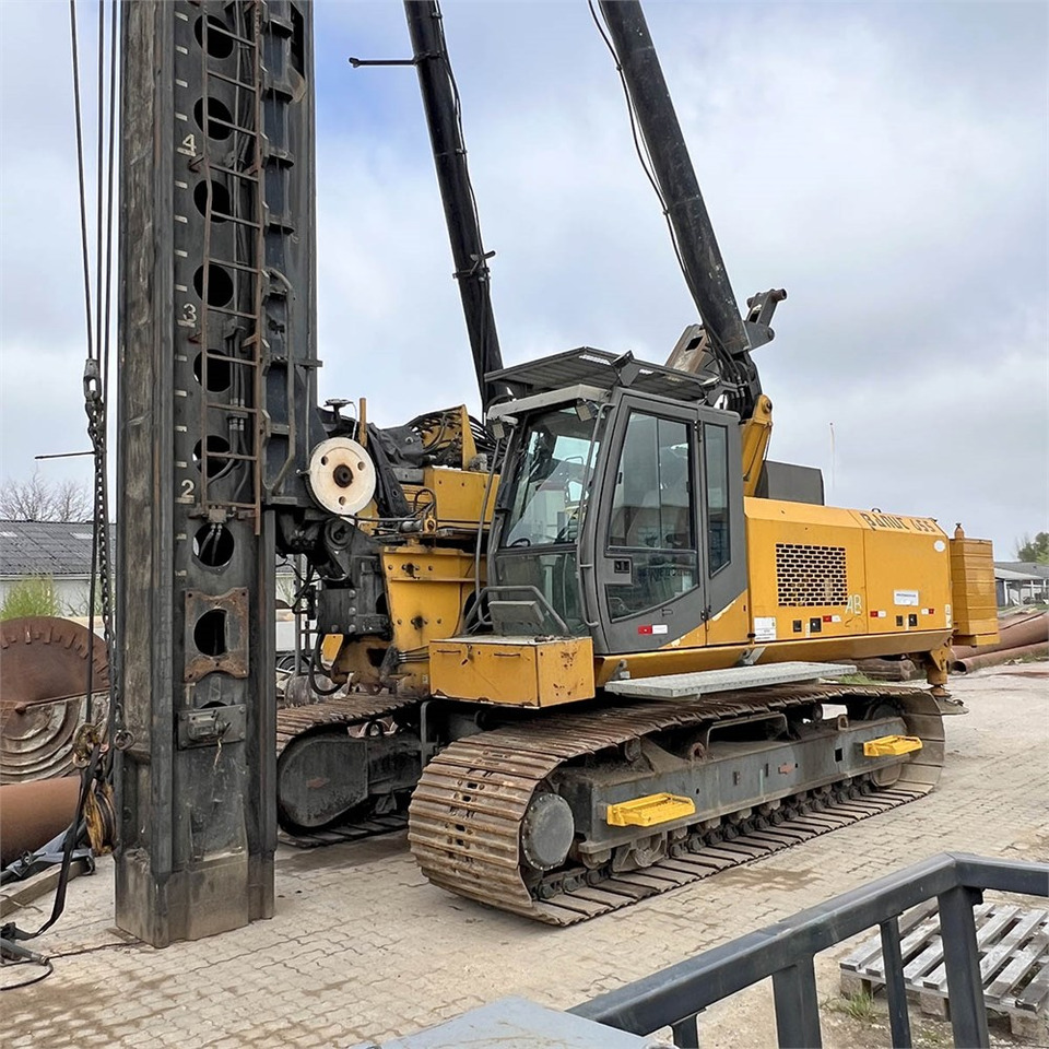 Banut 655 - Martillo de hinca de pilotes: foto 1 Banut 655 - Martillo de hinca de pilotes: foto 1