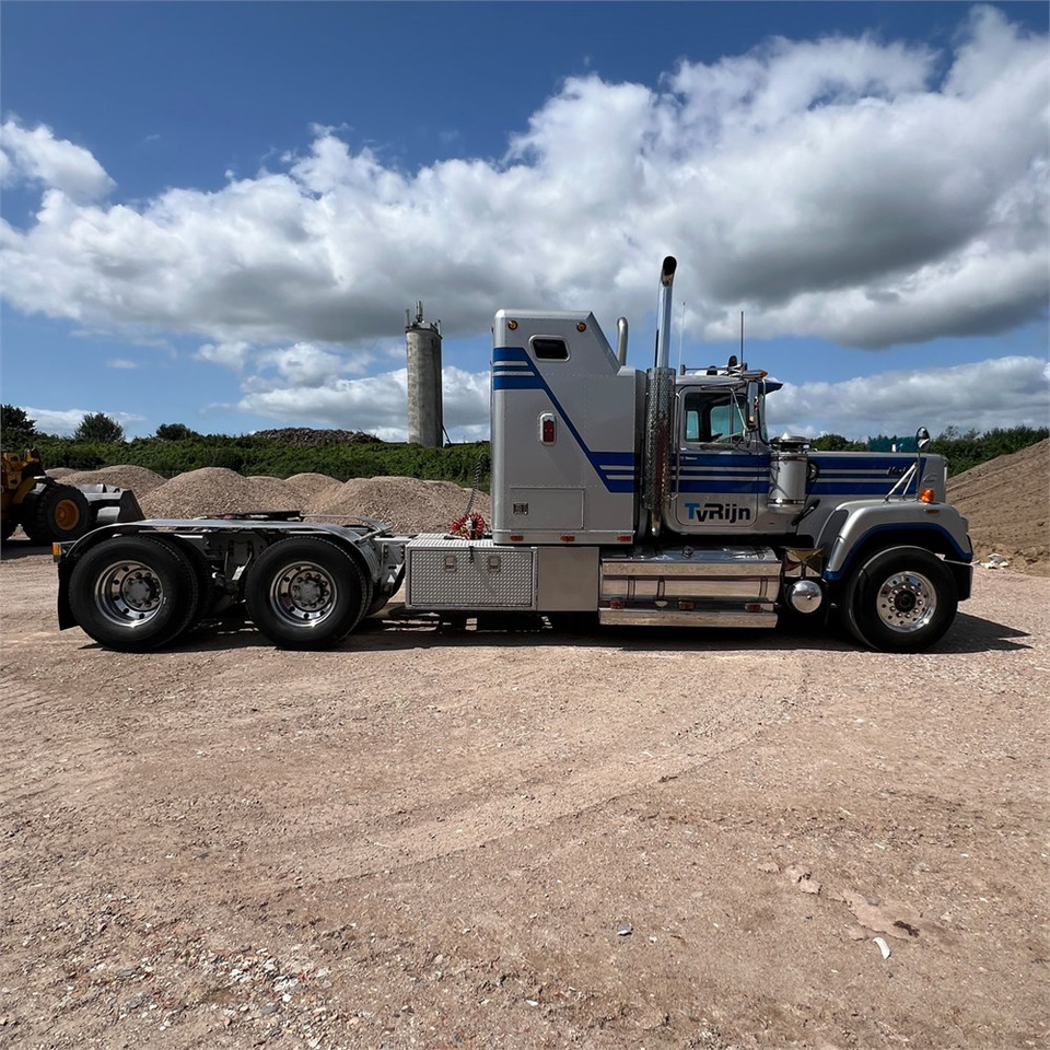 Mack Superliner - Cabeza tractora: foto 4 Mack Superliner - Cabeza tractora: foto 4