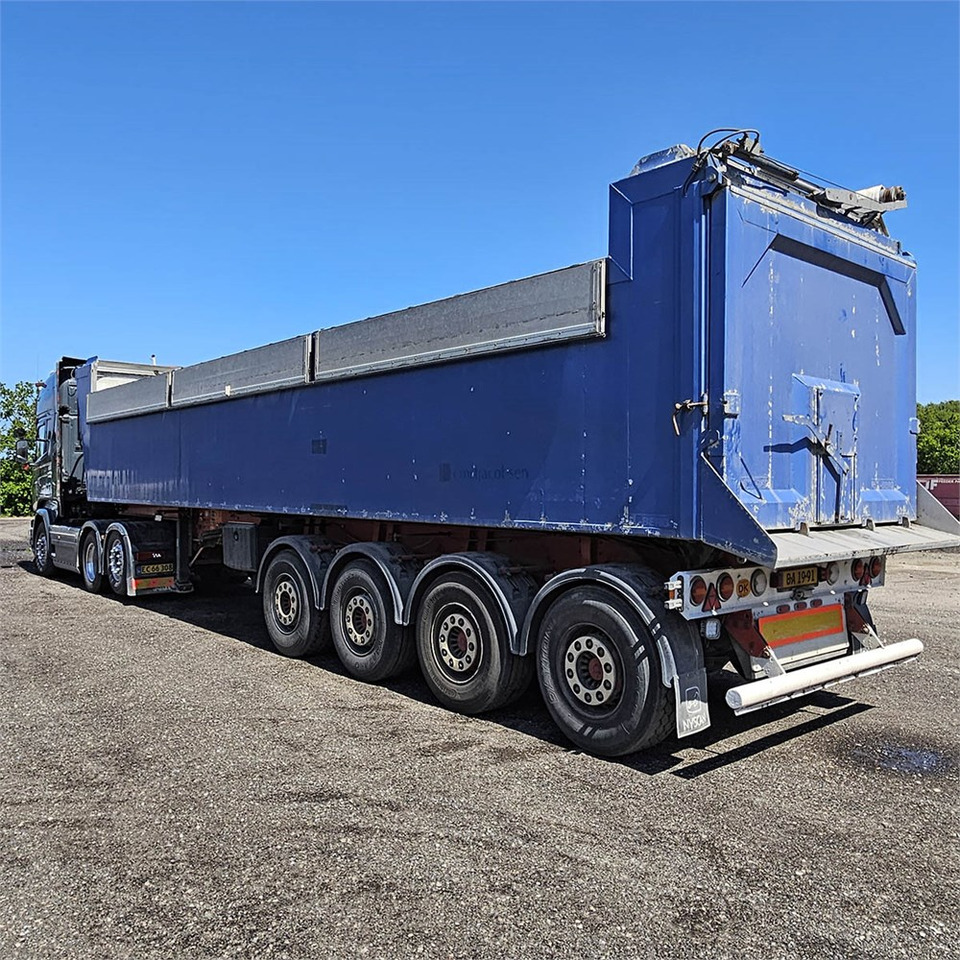 Scania V8 PGR 730 - Cabeza tractora: foto 4 Scania V8 PGR 730 - Cabeza tractora: foto 4