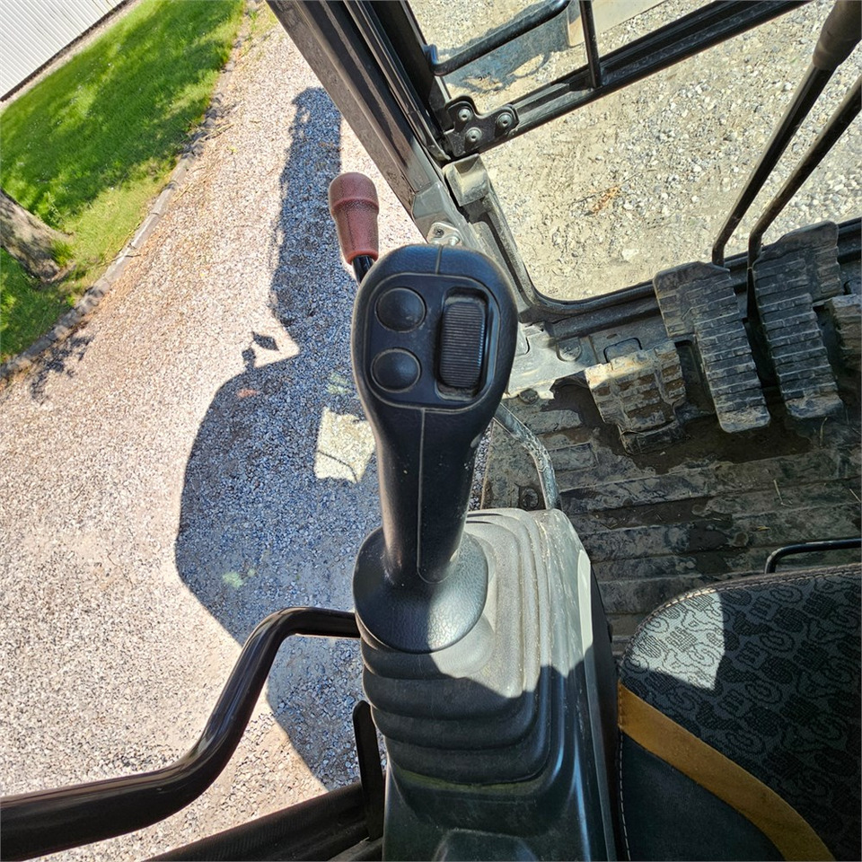 Miniexcavadora Case CX75C SR: foto 13