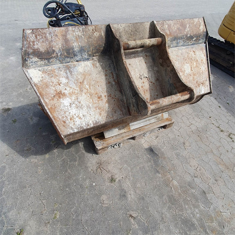 Excavadora de cadenas Caterpillar 324 EL: foto 17