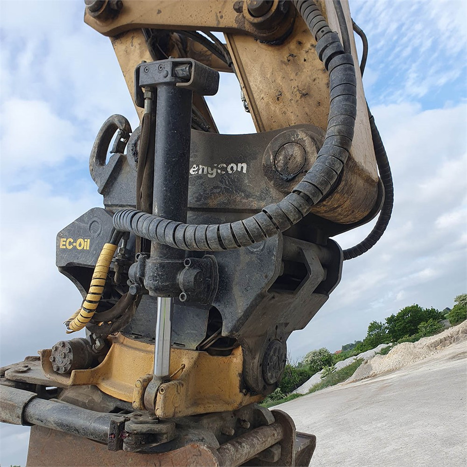Excavadora de cadenas Caterpillar 324 EL: foto 14