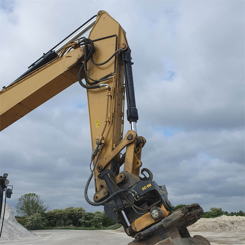 Excavadora de cadenas Caterpillar 324 EL: foto 15