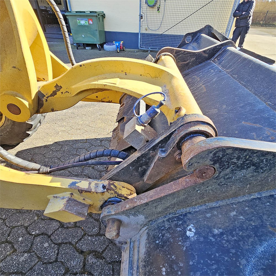 Cargadora de ruedas Caterpillar 908 H2: foto 26