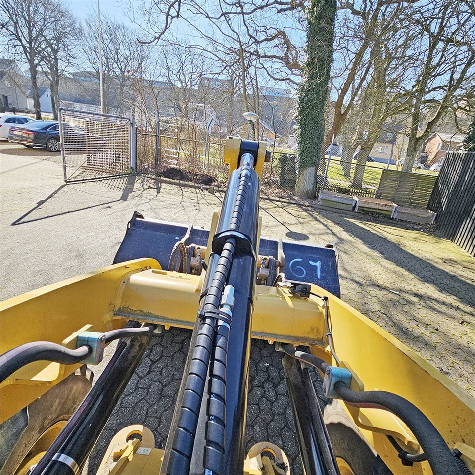 Cargadora de ruedas Caterpillar 908 H2: foto 29