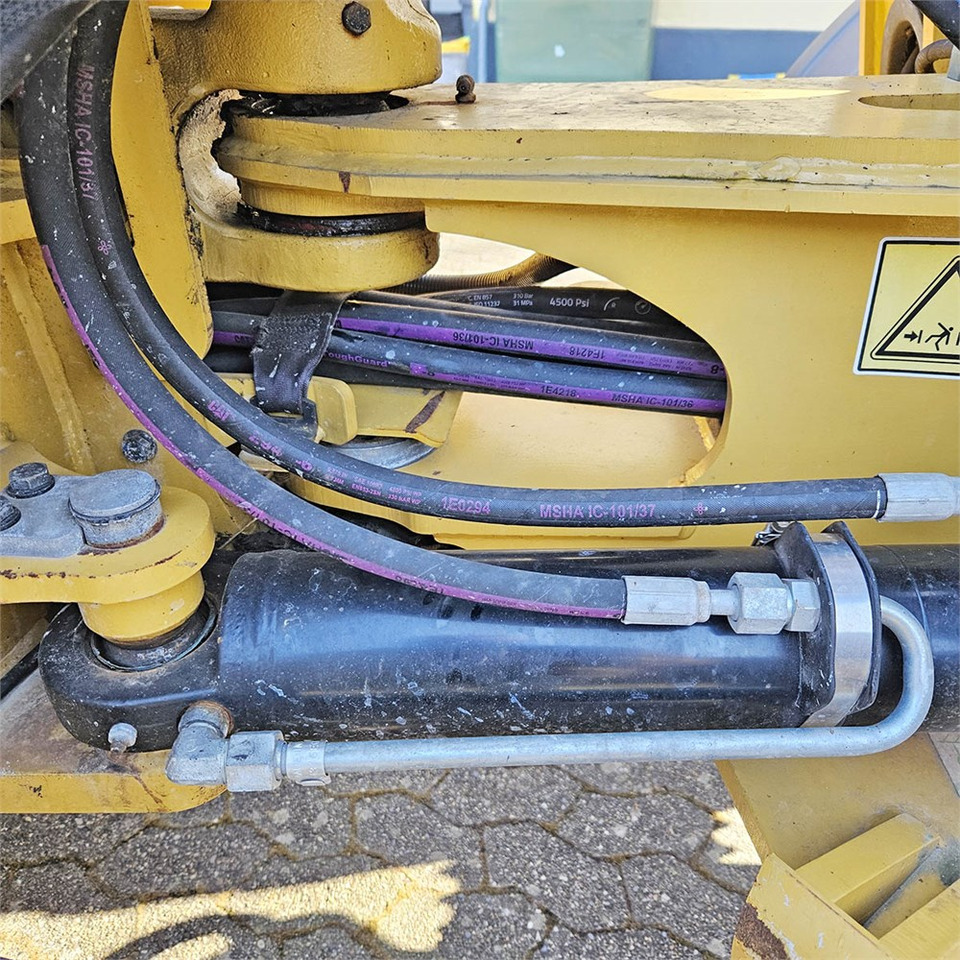 Cargadora de ruedas Caterpillar 908 H2: foto 31