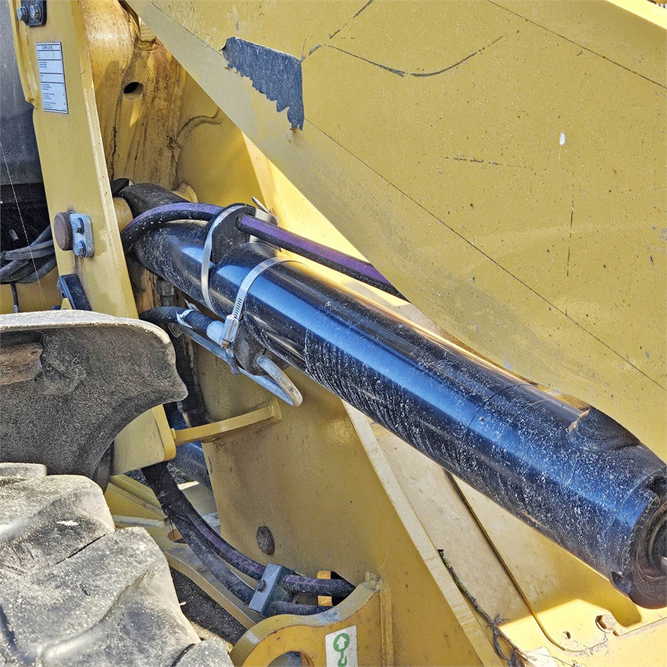 Cargadora de ruedas Caterpillar 908 H2: foto 27