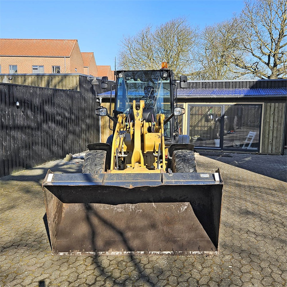 Cargadora de ruedas Caterpillar 908 H2: foto 7