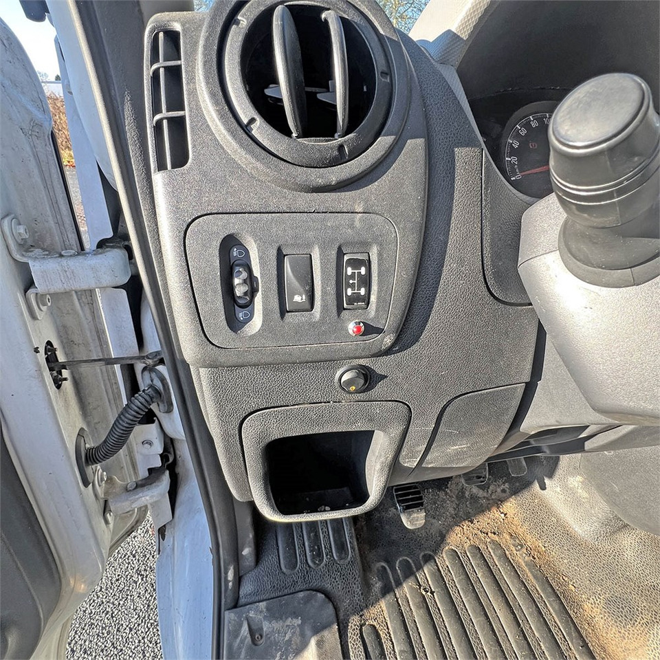 Camión con plataforma elevadora Danilift P115V: foto 23
