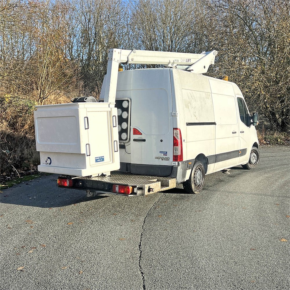 Camión con plataforma elevadora Danilift P115V: foto 10