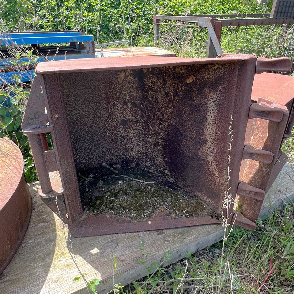 Ford 550 - Cazo para Maquinaria de construcción: foto 5 Ford 550 - Cazo para Maquinaria de construcción: foto 5