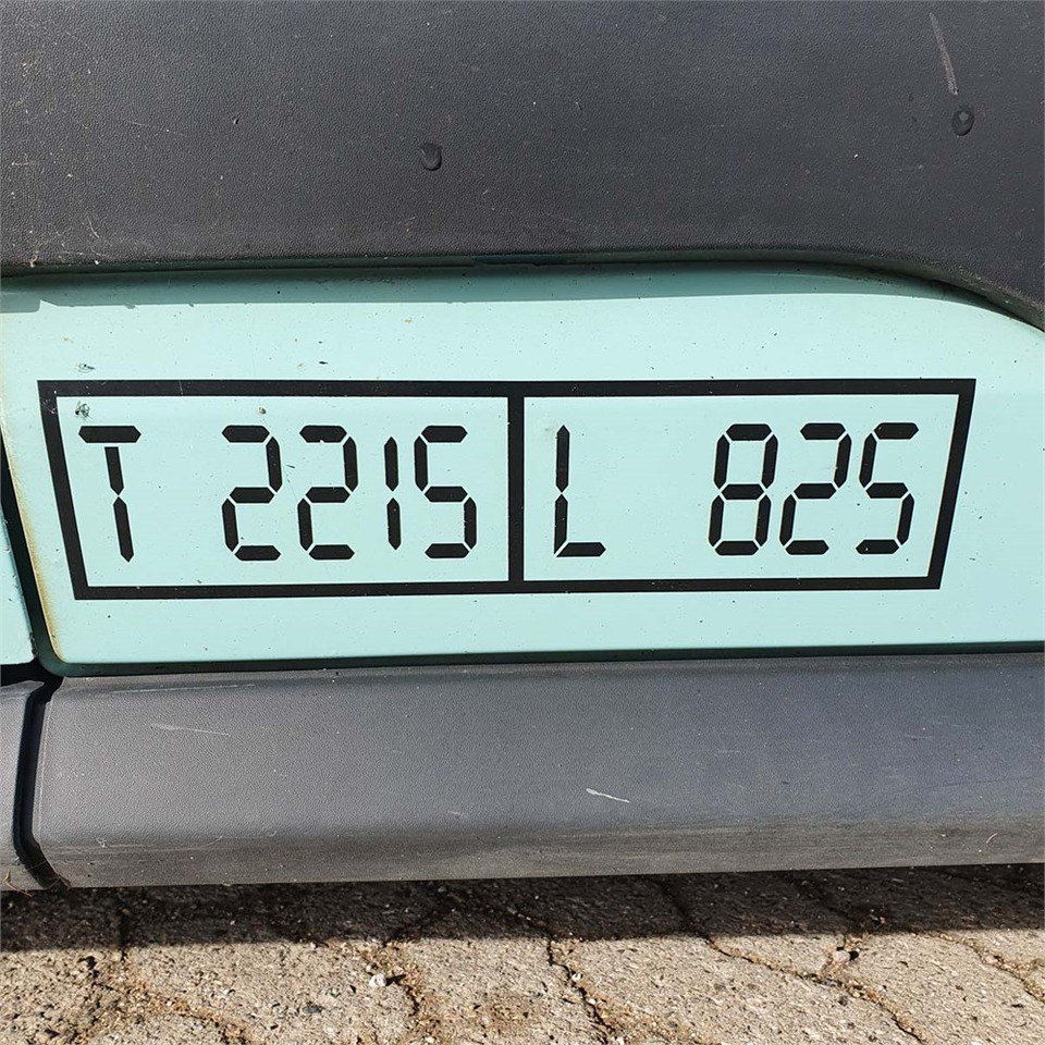 Furgoneta pequeña Ford Transit Connect 1.6 Tdci: foto 10 Furgoneta pequeña Ford Transit Connect 1.6 Tdci: foto 10