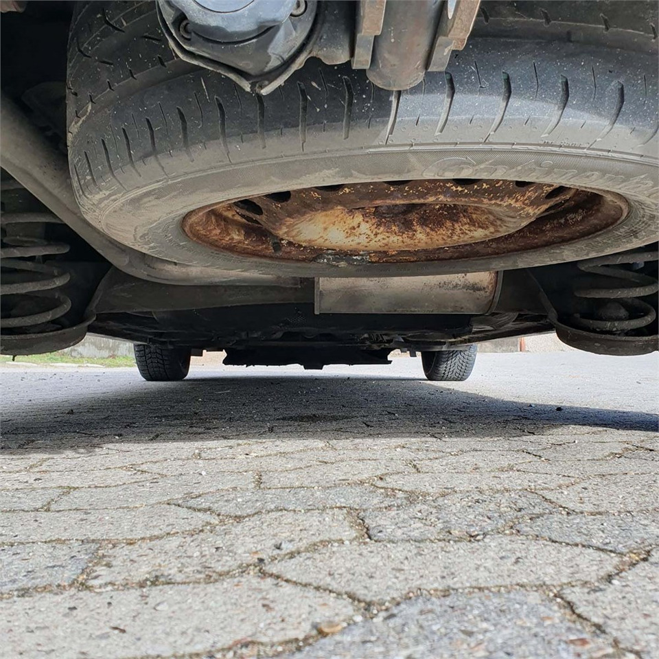 Furgoneta pequeña Ford Transit Connect 1.6 Tdci: foto 28 Furgoneta pequeña Ford Transit Connect 1.6 Tdci: foto 28