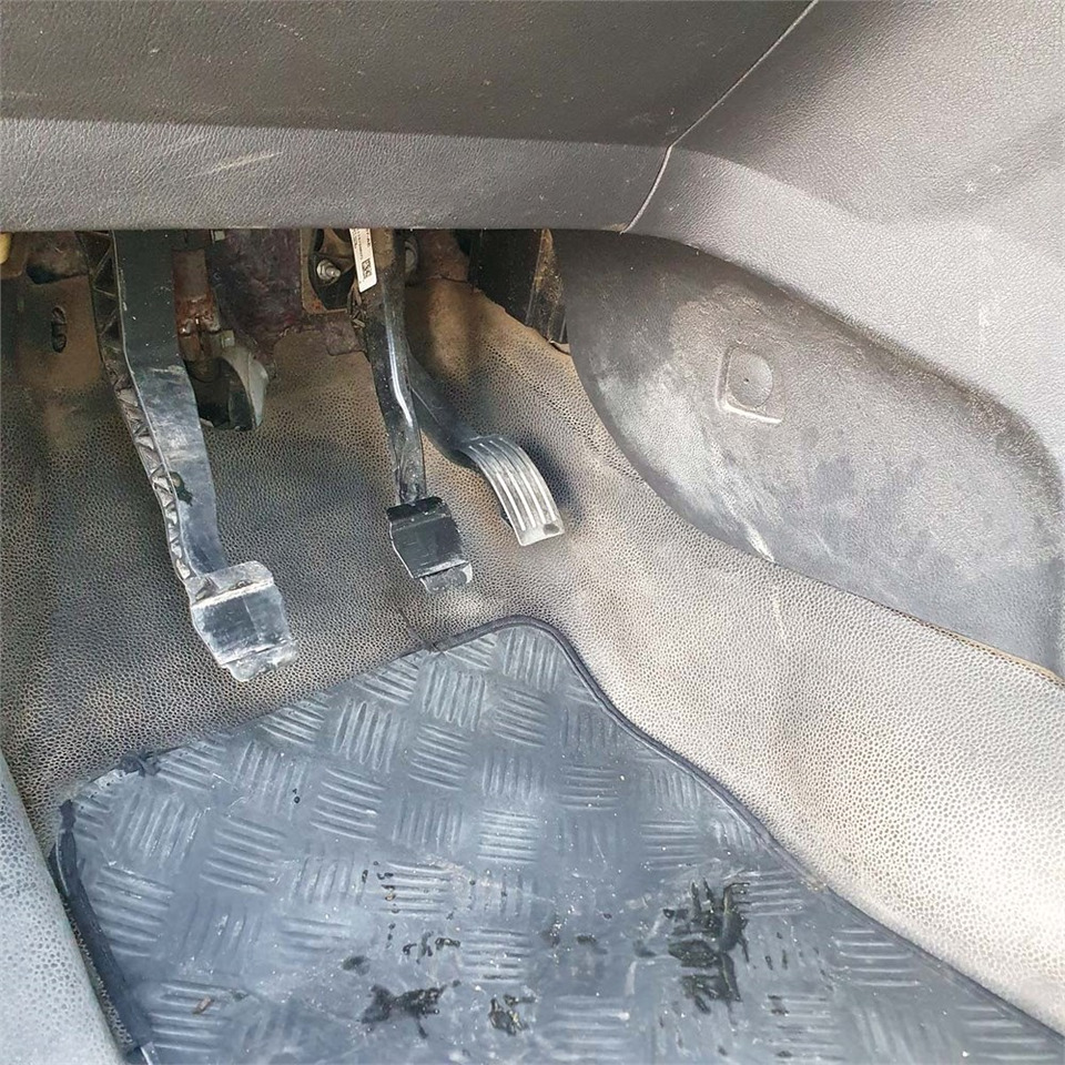 Furgoneta pequeña Ford Transit Connect 1.6 Tdci: foto 19 Furgoneta pequeña Ford Transit Connect 1.6 Tdci: foto 19