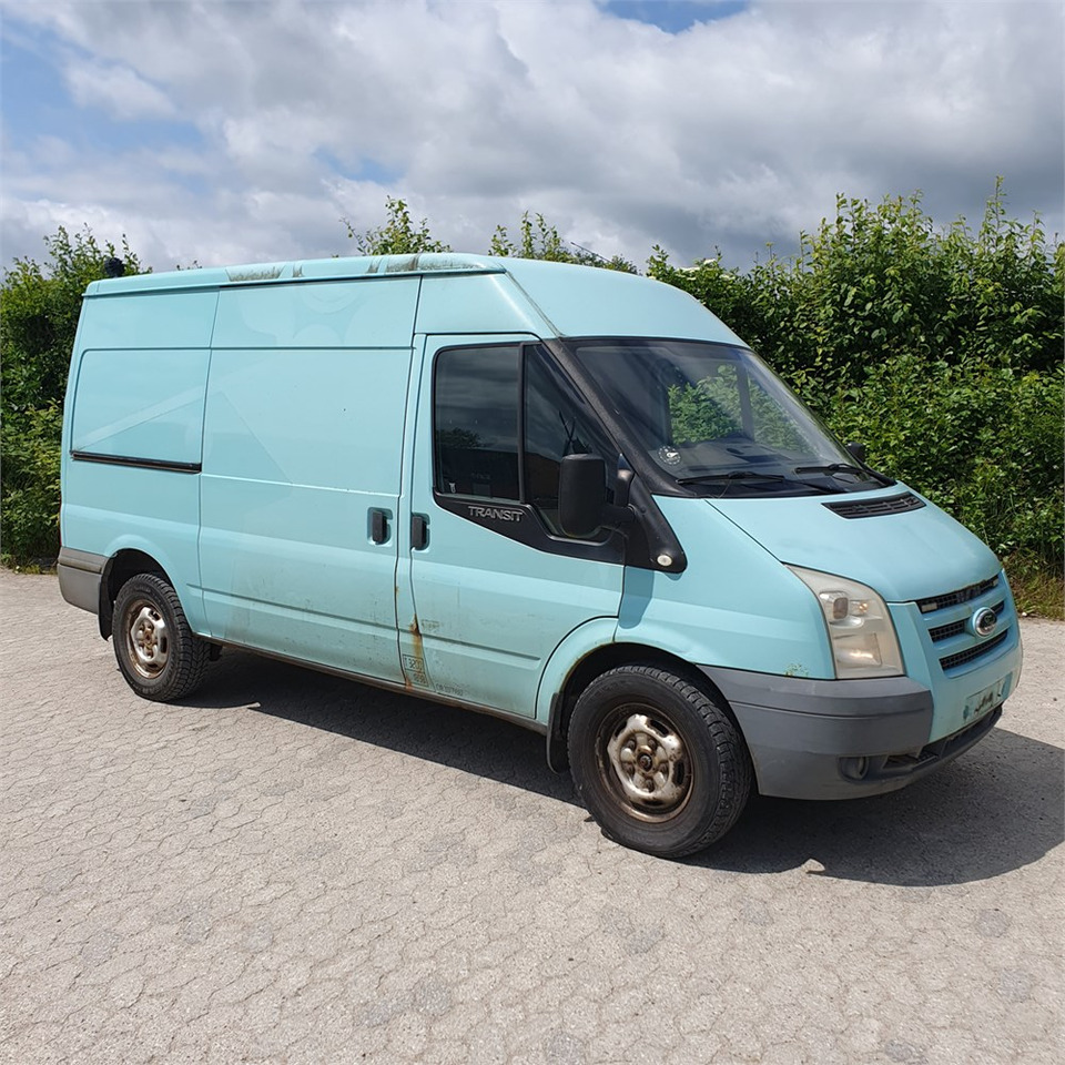Ford Transit Van 2,4 Tdci 350m Rwd - Furgón: foto 4 Ford Transit Van 2,4 Tdci 350m Rwd - Furgón: foto 4