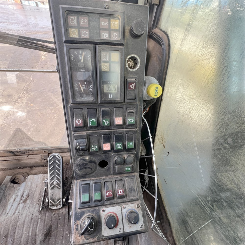 Manipulador de materiales Fuchs MHL 360: foto 24