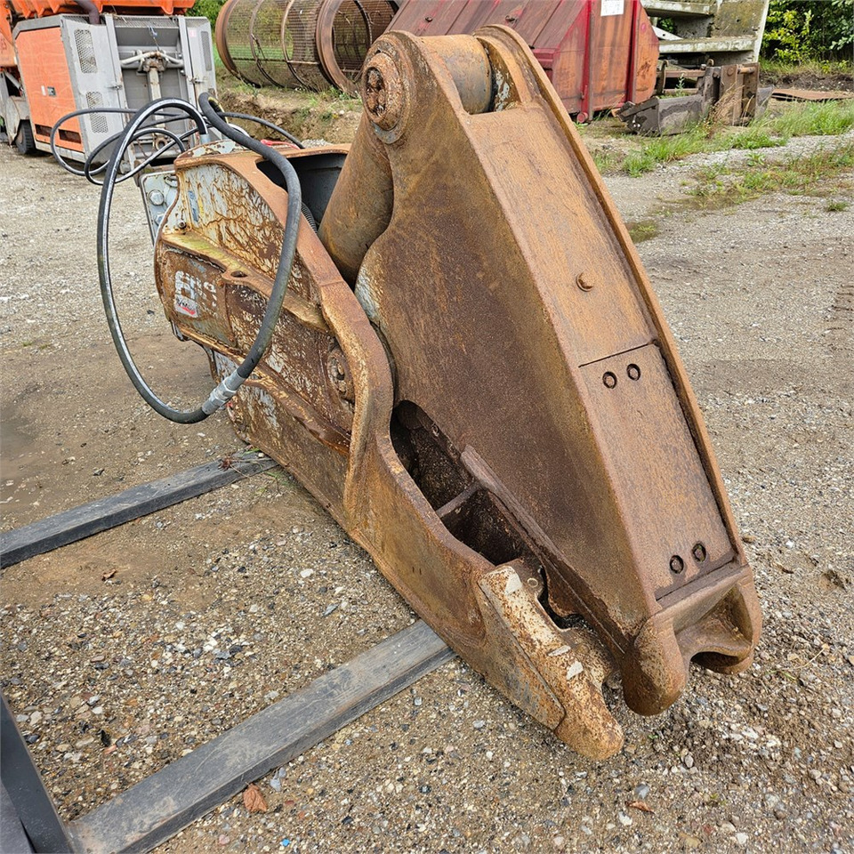 Furukawa VM25-ER - Cizalla de demolición para Excavadora: foto 3 Furukawa VM25-ER - Cizalla de demolición para Excavadora: foto 3